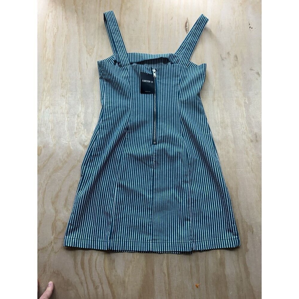NWT Forever 21 Pinstriped Denim Mini Dress Size Medium Overalls‎ - Picture 3 of 5